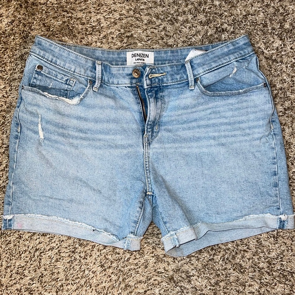 Women’s Denizen by Levi’s jean shorts